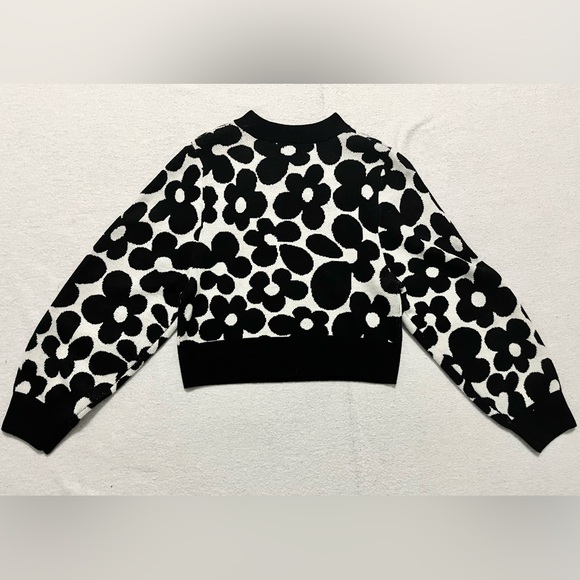 H&M Sweater - Picture 4 of 6